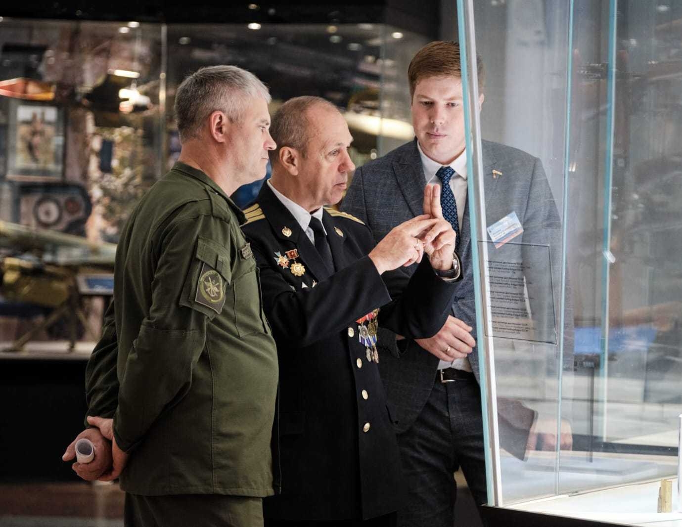 Service Image
